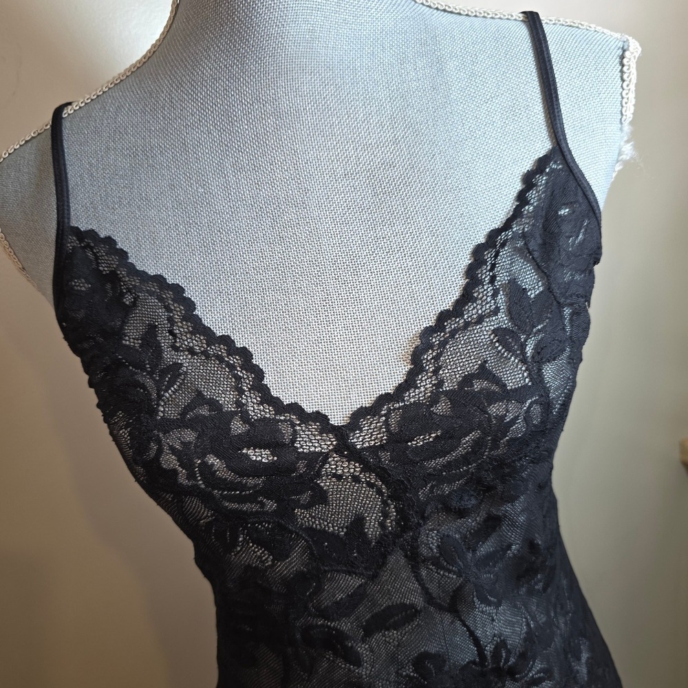 Victorias Secret Black Floral Lace Mesh Chemise Lingerie Medium V-Neck Mini